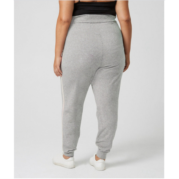 Women’s Plus Size Color Block Hoodie and Jogger Set in Pink & Gray Sz 1X - Picture 8 of 9